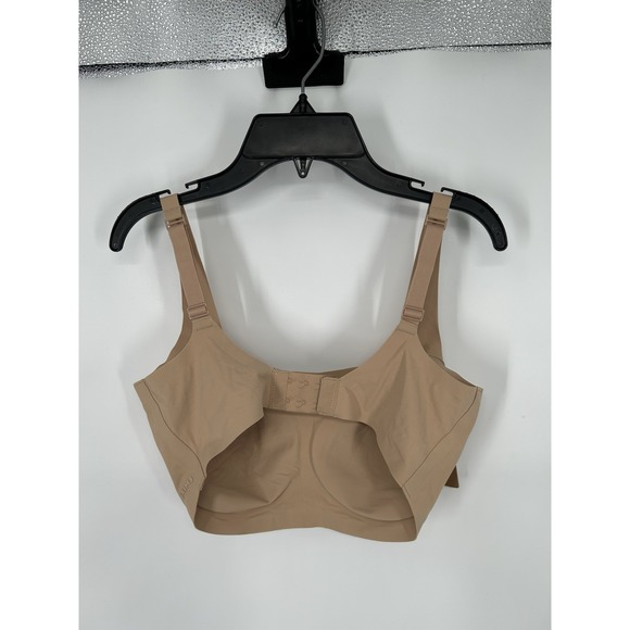 Skims Naked Scoop Bra Wireless Padded Clay Beige‎ Tan Size Medium M DD - Picture 2 of 6